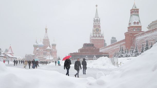 Снимка ЕПА/БГНЕСРекорден снеговалеж в Москва - над 2000 дървета са