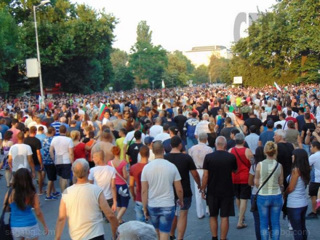 Тази вечер в Асеновград отново ще има протест Това съобщи