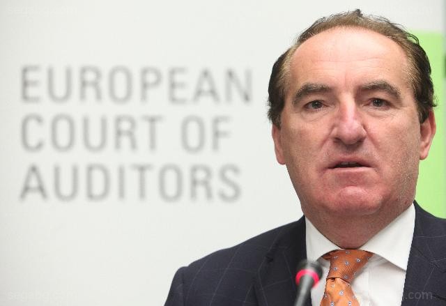 Карел ПинкстенЕвродепутатите одобриха шестима членове на Сметната палата на ЕС