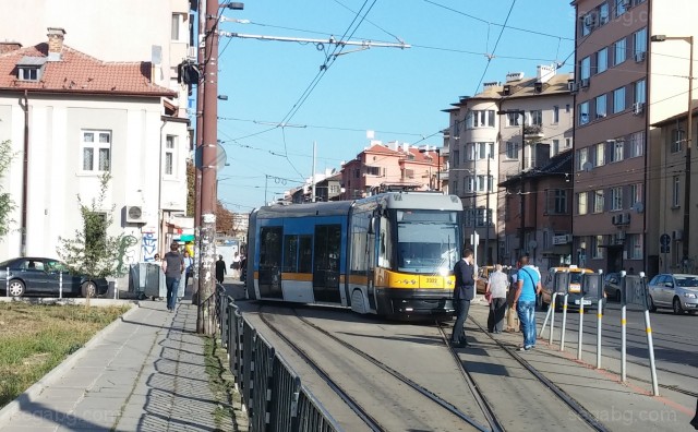 Трамвай с номер 7 дерайлира тази сутрин на столичния булевард