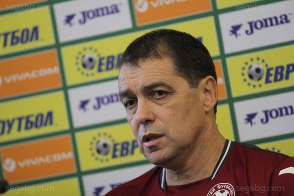Селекционерът на националния отбор Петър Хубчев не повика капитана Светослав
