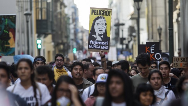 снимка ЕПА БГНЕСВтори пореден ден продължават протестите в Лима срещу помилването