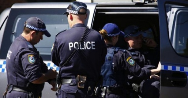 Австралийските власти задържаха мъж в Мелбърн по подозрения че планирал