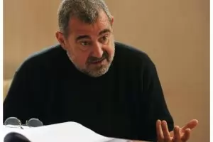 Тежката артилерия Иван Добчев дебютира в театър „Възраждане“