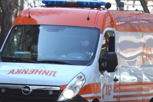 Трима са ранени при катастрофа на градски автобус във Варна