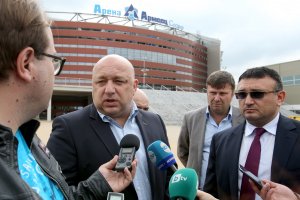 И загуба от 33 млн. лв. не бутна шефа на 