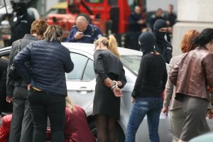 Делата на Иванчева и Петрова срещу държавата зациклиха в съда