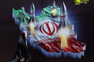 Иран поднови ракетните атаки срещу Израел