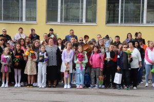 Близо 10 000 първокласници в София са приети на първо класиране