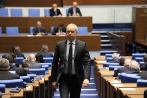 "Възраждане" се обяви за алтернатива на ПБ