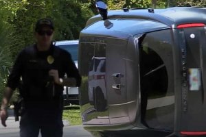 Голф легендата Тайгър Уудс пак катастрофира и бе арестуван