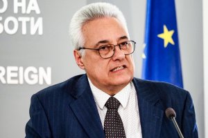 МВнР: Над България не летят и не се зареждат бойни самолети