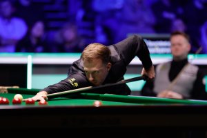 Световният №1 измъкна първи решаващ фрейм през сезона