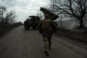 Украйна и Русия обявиха Великденско примирие