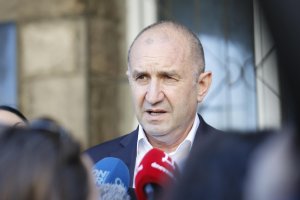 Радев обяви победа над 