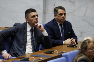 За един ден новите депутати изсипаха 29 законопроекта в НС