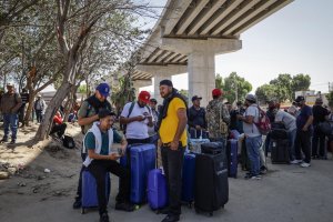 Съд блокира заповедта на Тръмп за връщане на мигранти от границата