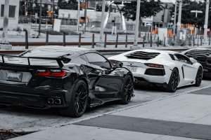 Гръцките власти конфискуваха луксозни коли за 10 млн. евро