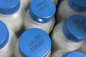 БАБХ хвана мандра с фалшиви дати на мляко в Силистренско