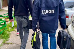 ГДБОП арестува лекар-педиатър заради детска порнография