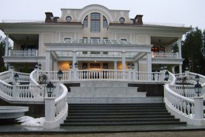 Путин опаса резиденцията си с 27 системи за ПВО