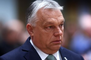 "Тиса" иска да забрани на Орбан да се завърне като премиер на Унгария