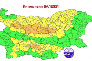 Гръмотевични бури и градушки ще има в 20 области в страната