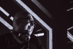 Почина легендарният диджей Стивън