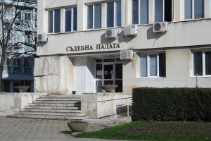 Акушерка е осъдена заради смъртта на новородено дете