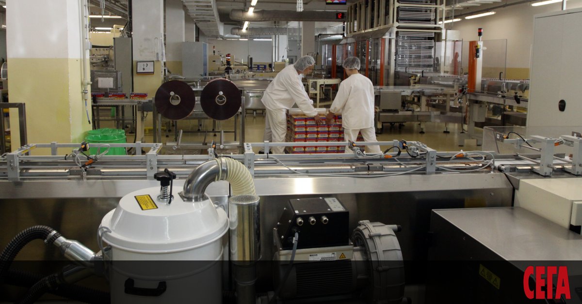 300 000 работници и служители или около 10% от заетите