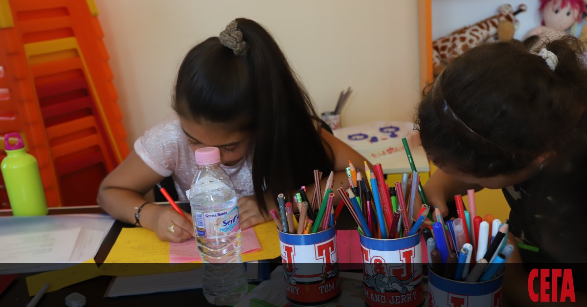 Близо двоен е ръстът на децата, които завършват средно образование. Шест