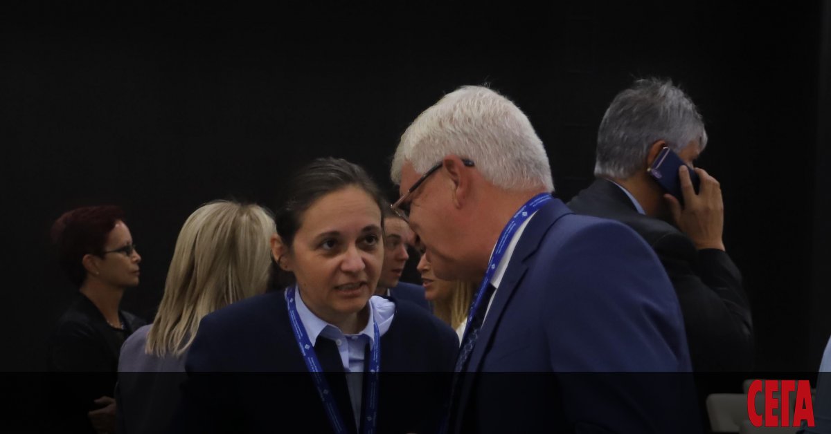 Здравната каса още не е в състояние да поеме осигуряването