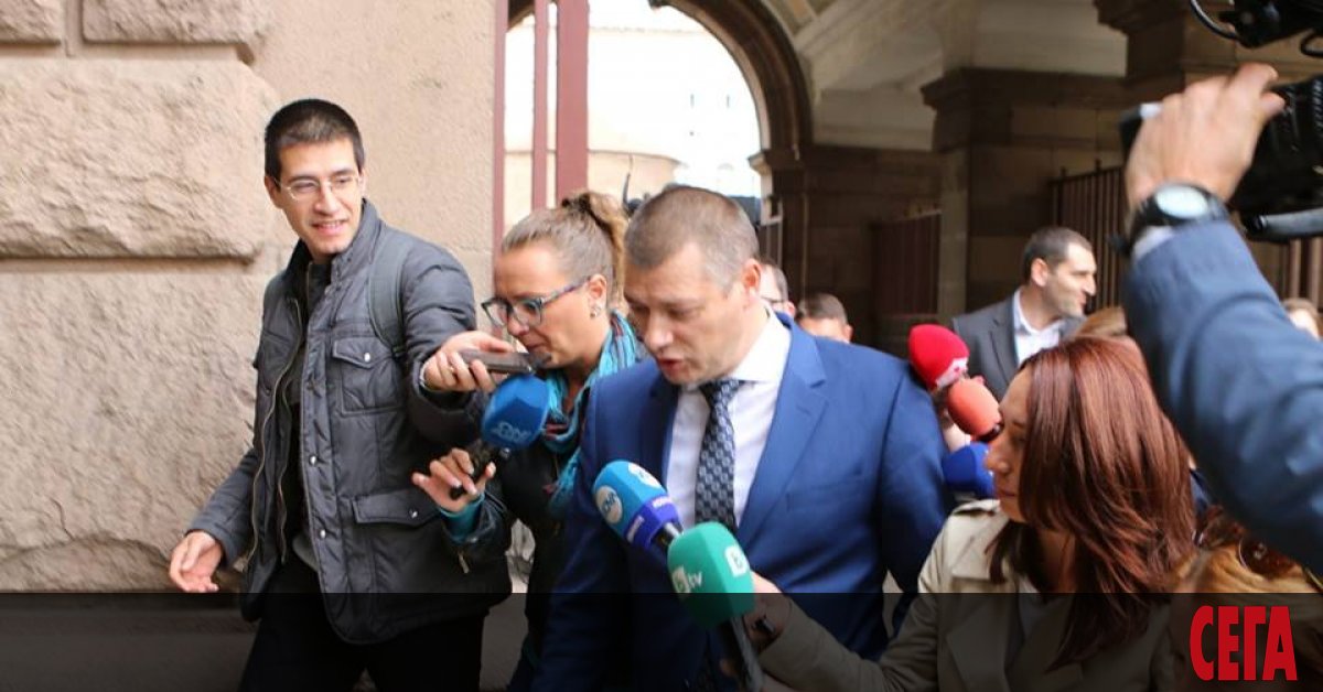 Управляващите увъртат и всячески се опитват да се измъкнат от