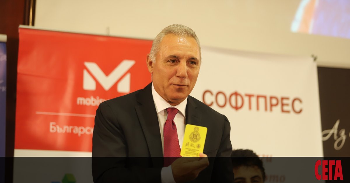 Христо Стоичков реши да се включи със свое предложение в