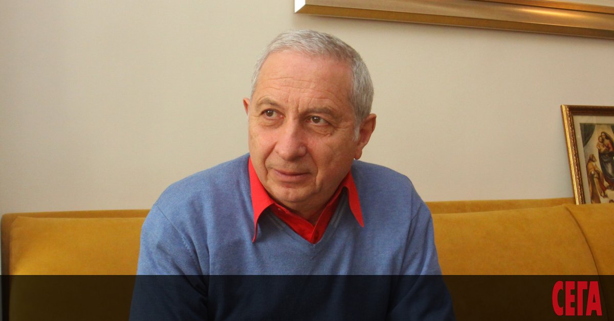 Конституцията не е свещена крава, но е и последният проблем.