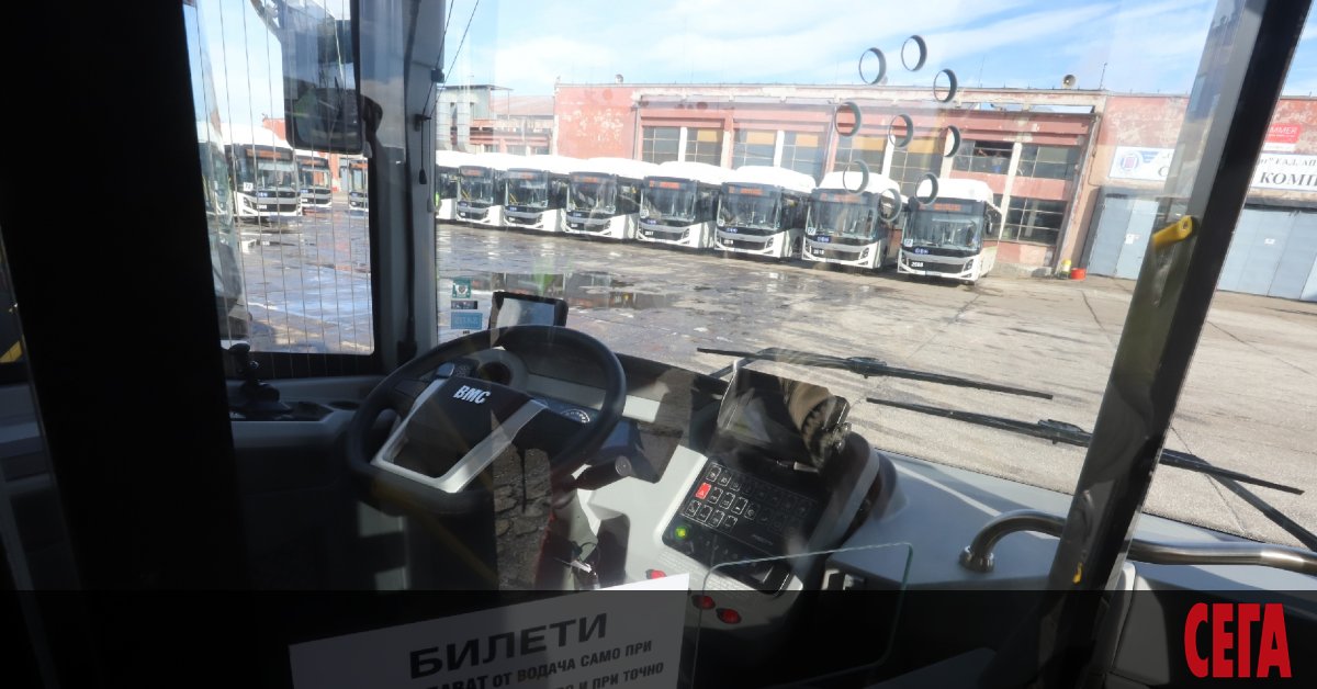 Коланите няма да са задължителни за превоз на пътници по