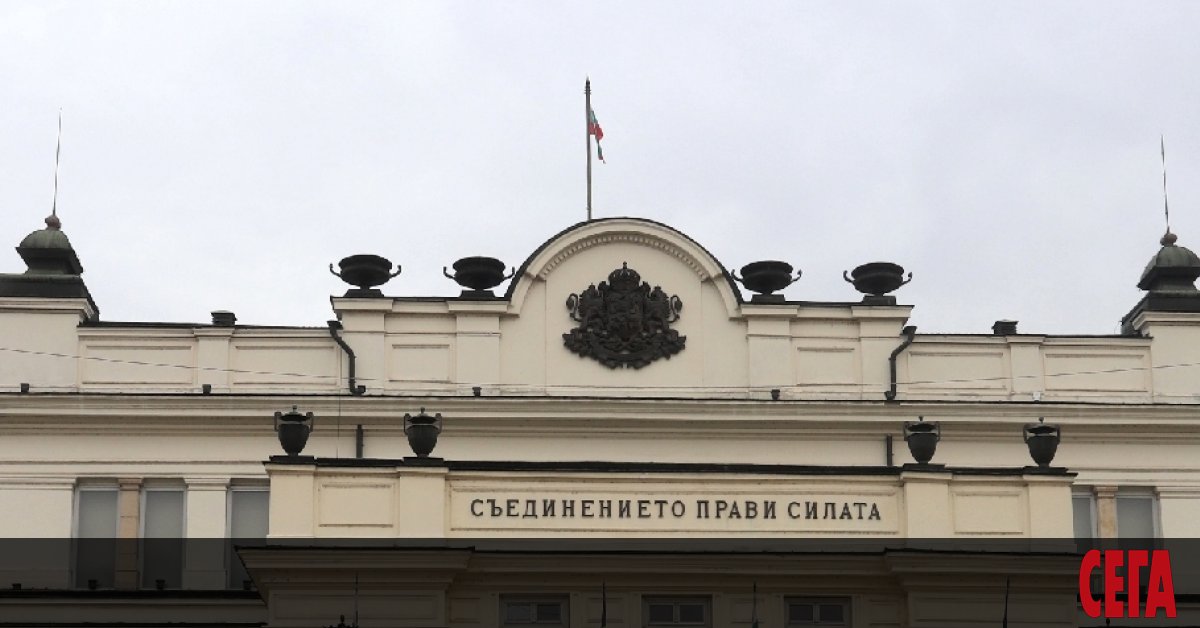 Депутатите, които нямат ковид-сертификат, ще бъдат призовани да се тестват