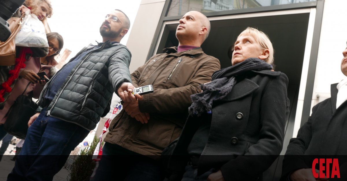 ГЕРБ и БСП влязоха в пореден магистрален сблъсък. Управляващите нападнаха социалистите,