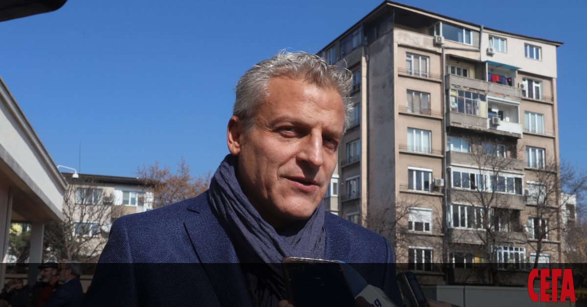 Бившият здравен министър д-р Петър Москов призова президента Румен Радев да