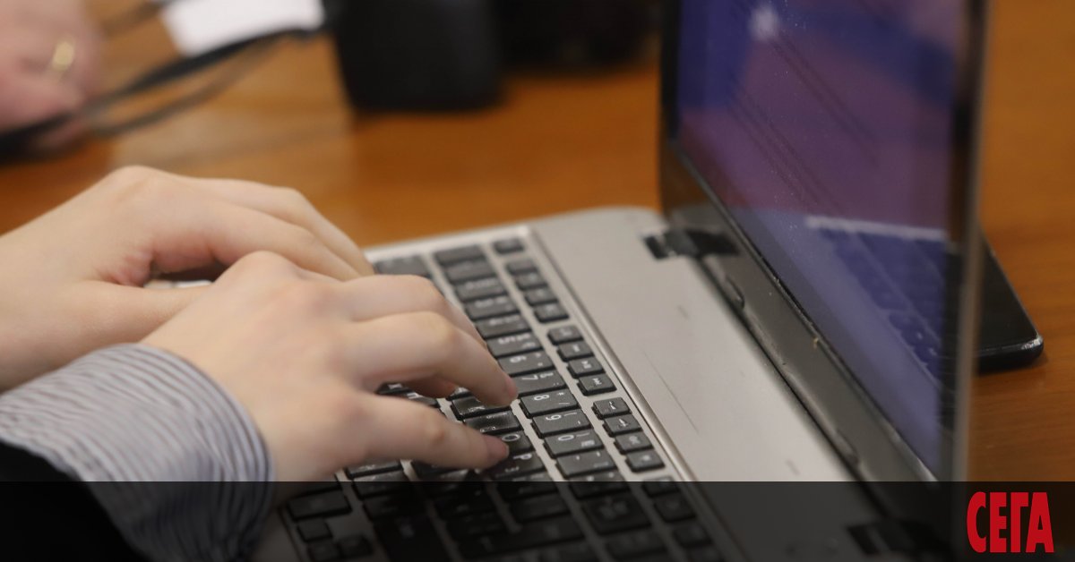 Въпреки че все по-трудно намира хора, българският бизнес продължава да