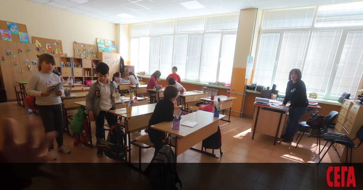 Съвместната инструкция на ДАНС и МОН, позволяваща пълен и постоянен