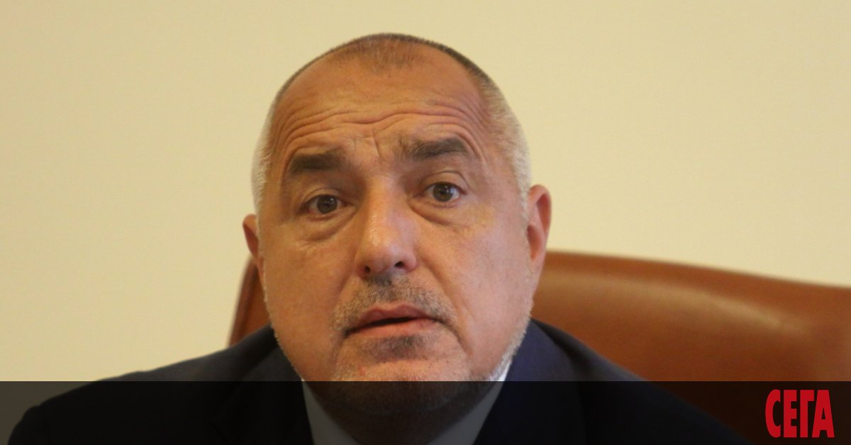 С лека ръка, понеже от няколко дни нещо не е