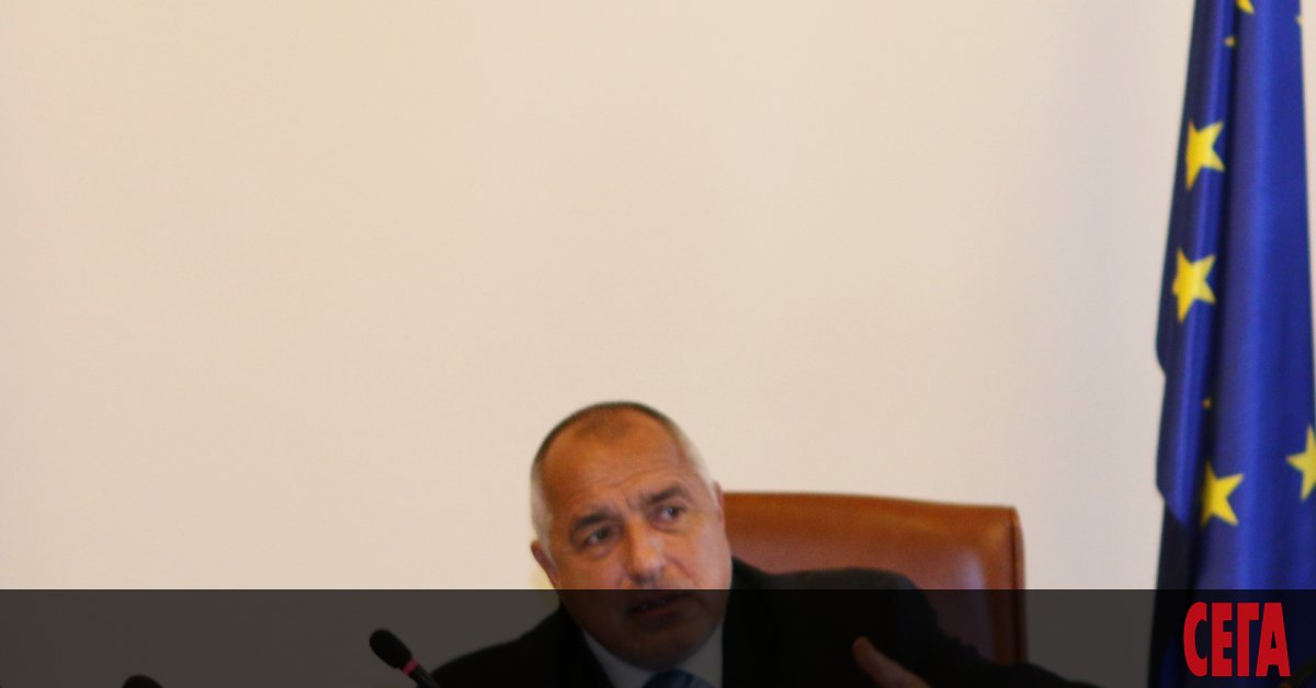 И след изборната победа на ГЕРБ Бойко Борисов е неудържим. Под неговото