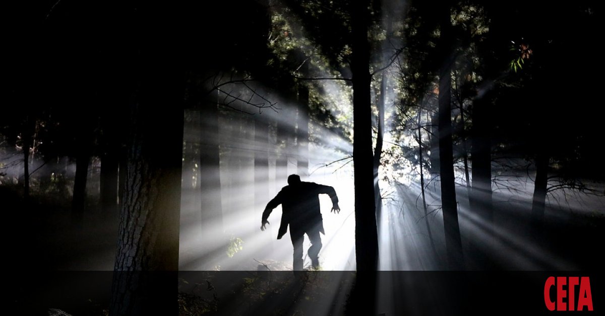 Безпрецедентно, наистина – и до мен допряха да ме издирват!
Затова