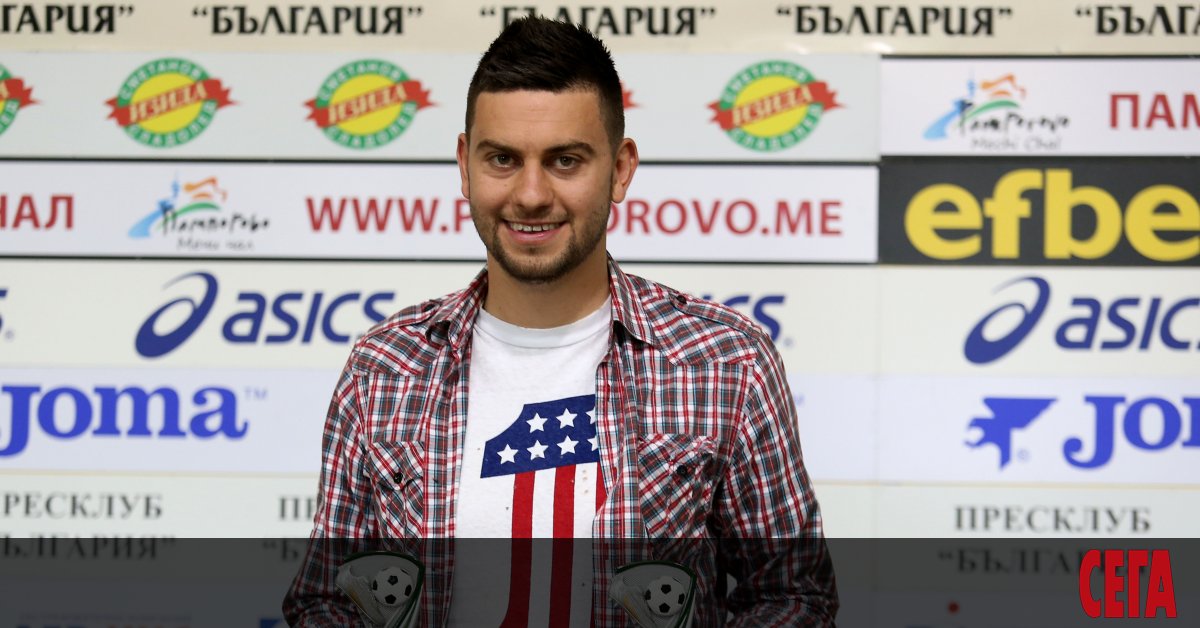 Левски не планира раздяла със звездите на отбора Николай Михайлов, Валери