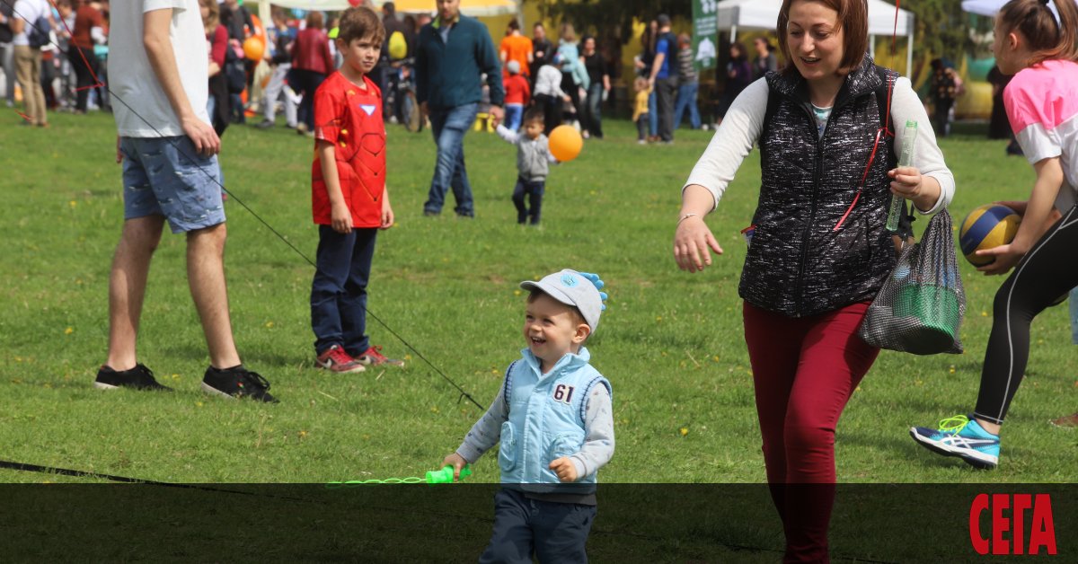 Служителите на полицията ще проявяват разбиране и ще допускат преминаване