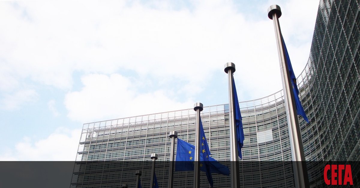 Увеличаването на пенсиите в Румъния води до скок на публичния дълг