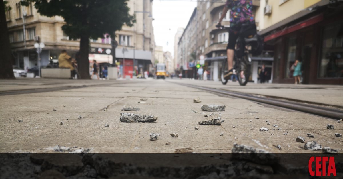 Наливането на пари в общините непосредствено преди местните избори е