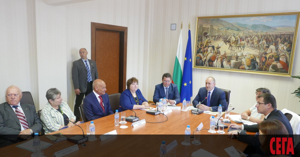 Президентът Румен Радев е готов да дебатира бъдещи промени в