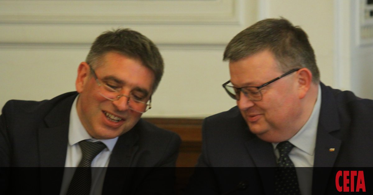 Има риск за международната репутация, ако до 1 октомври България не